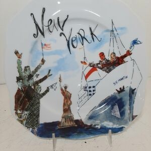 New York Themed Decorative Plate 8" square.
